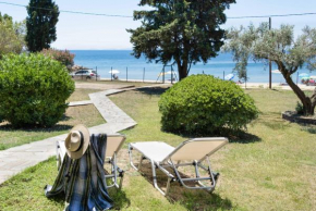 #FLH - Melo Pearl - Beachfront House in Nikiti
